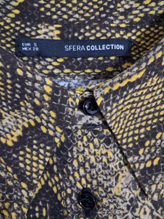 Blusa estampada serpiente da talla
