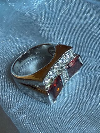 Anillo Chevalier Rojo y Plateado