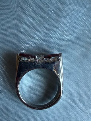 Anillo Chevalier Rojo y Plateado