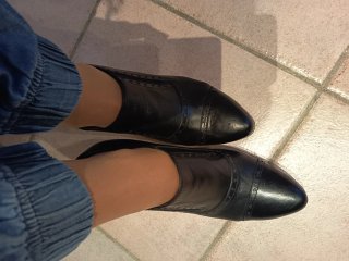 Scarpe eleganti nere tacco medio