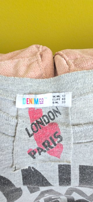 CAMISETA CIUDADES GRIS