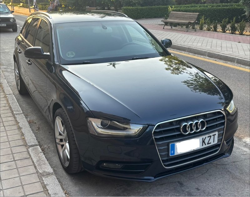 Audi A4 Avant 2012 - foto 1