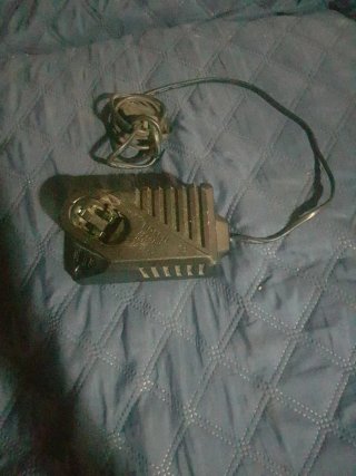 Cargador Bosch para taladro
