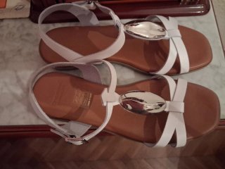 Sandalias blancas y plateadas piel Cremades