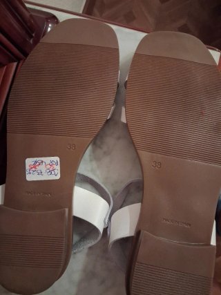 Sandalias blancas y plateadas piel Cremades