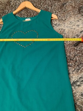 Vestido verde verano corazón tachuelas