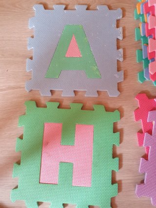 Losetas Goma EVA Letras y Números