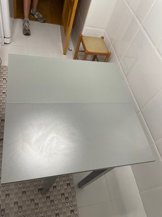 Mesa de cocina abatible con cajón