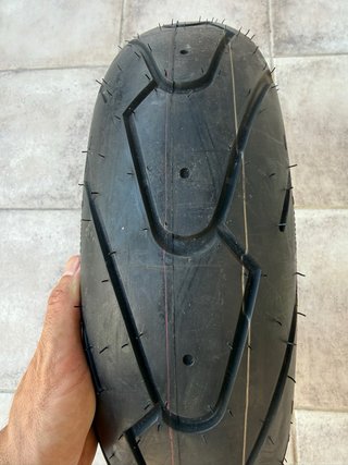 Neumático Michelin 130/60 R13