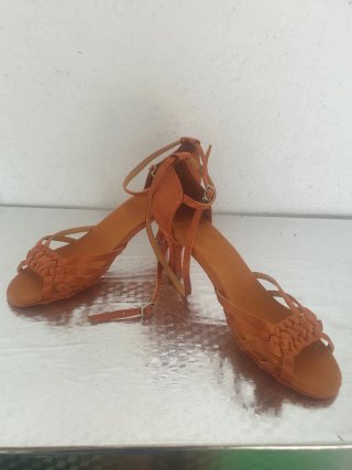 Calzado 10€ par