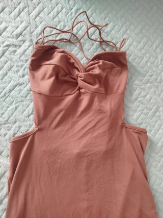 Vestido marrón tirantes sin estrenar. Tb en blanco