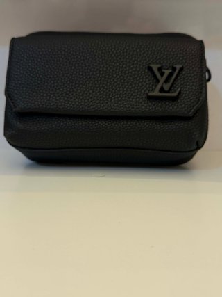 Bolso Louis Vuitton Negro Fastline