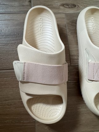 Crocs Mellow Luxe Slide- Talla 13/ 47-48