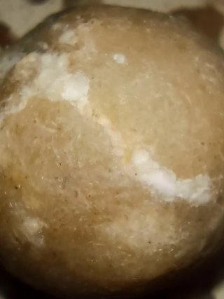 Meteorito color crema
