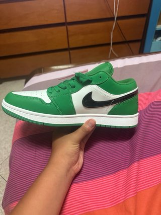 Scarpe Jordan Low Verdi e Bianche