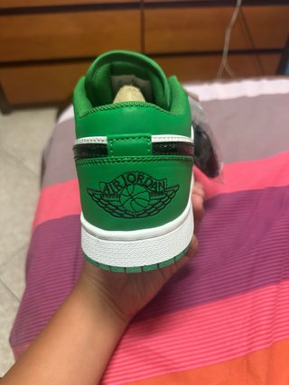 Scarpe Jordan Low Verdi e Bianche