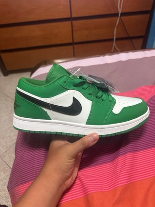 Scarpe Jordan Low Verdi e Bianche