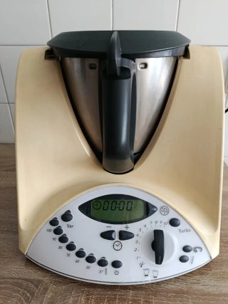 Thermomix TM31 con accesorios