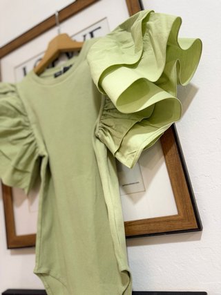 Body Zara verde con volants