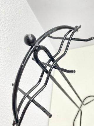 Suporte de metal para fios