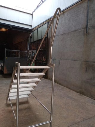 Escalera acero inoxidable