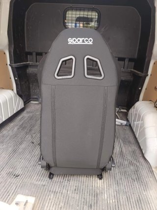 Asiento Semibaket Sparco Negro/Rojo