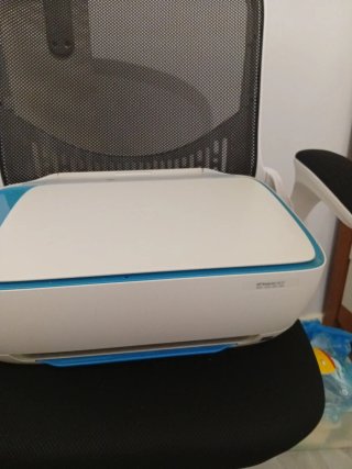 Impresora HP Blanca y Azul