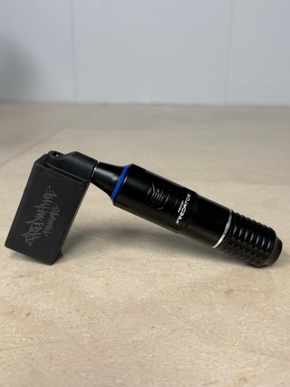 Máquina de tatuar inalámbrica Equalizer Fredator.