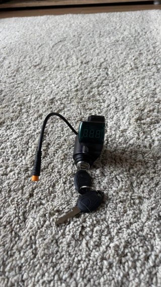 Llave Voltímetro para patinete eléctrico\bici