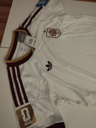 Equipación futbol España Adidas Talla 28