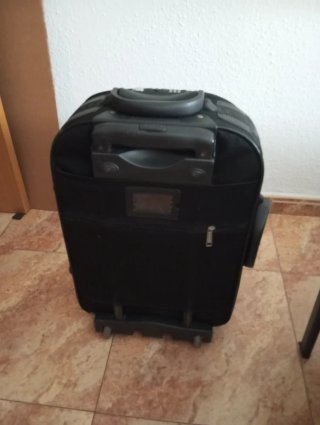 Maleta mediana Airway negra