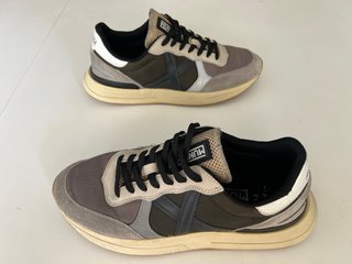 Zapatillas Munich Talla 44