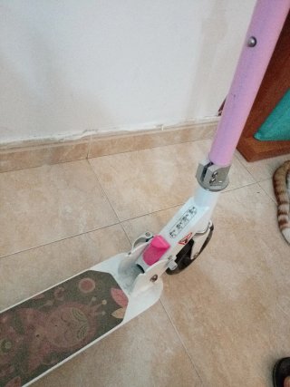 Patinete rosa infantil