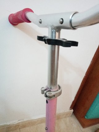 Patinete rosa infantil