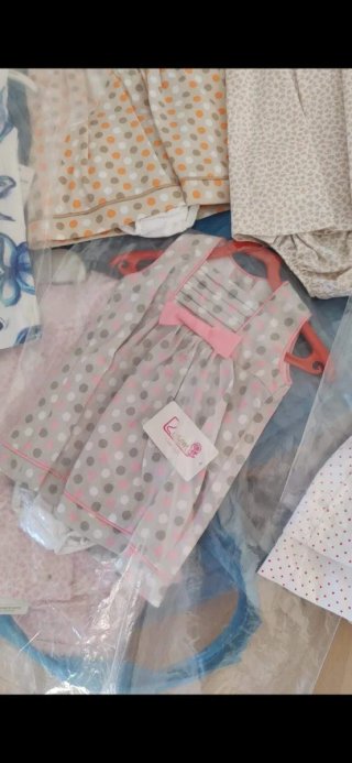 Lote de vestidos de niñas sobre 250unid