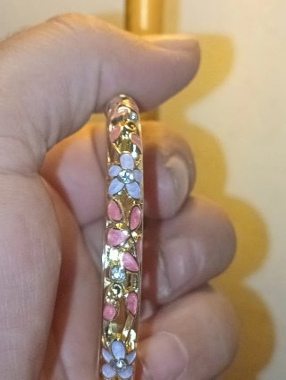 Pulsera esmaltada flores dorada