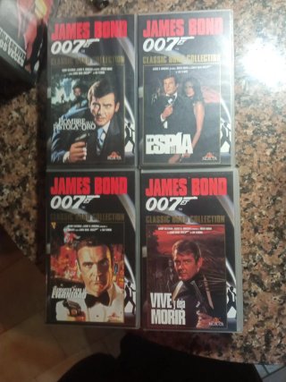 Colección VHS James Bond (Español)