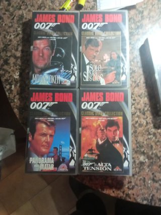 Colección VHS James Bond (Español)