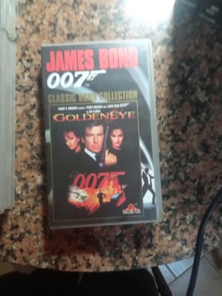 Colección VHS James Bond (Español)