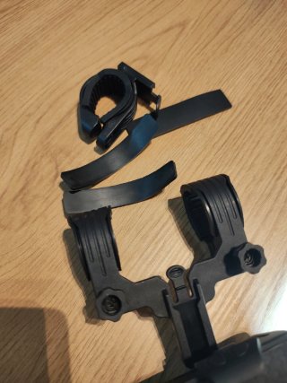 Soporte móvil MTB + Power Bank + Linterna + Bocina