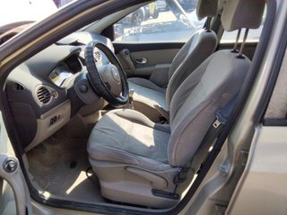1893576 renault paragolpes del 7701208681 clio iii