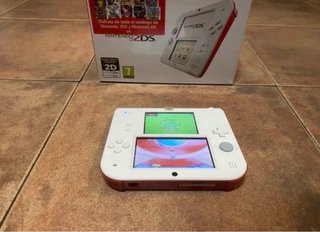 Nintendo 2DS Blanca y Roja