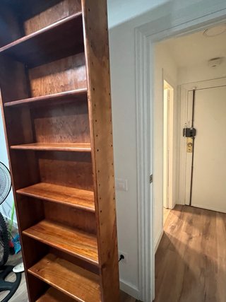 Estantería de madera estilo librería