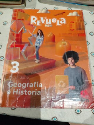 Geografía e Historia, 3 secundaria. Revuela