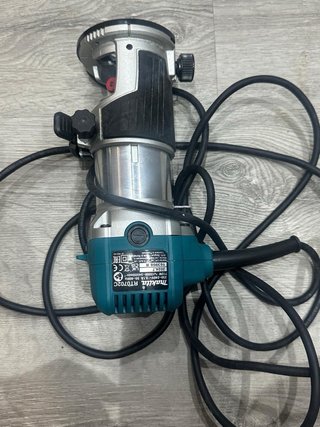 Fresadora Makita Manual
