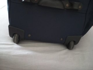 Bolsa de deporte con ruedas azul y blanco