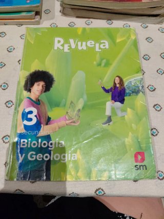 Biología y Geología. 3 Secundaria. Revuela