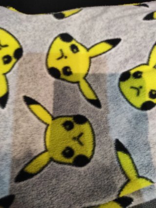 Pijama polar Pikachu niño/niña 9 años