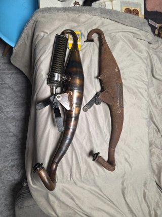 2 Escapes Leovinci piaggio NRG Zip gilera Runner