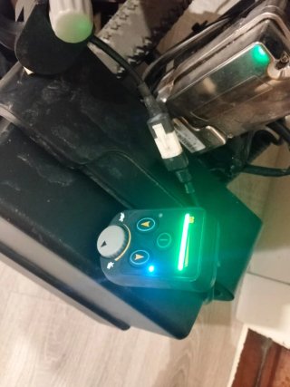 Andador eléctrico para silla de ruedas